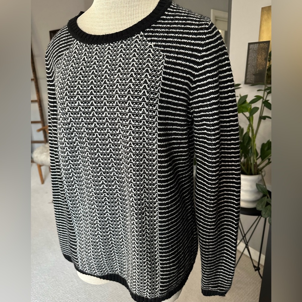 J. Crew black and white sweater, size large - Picture 4 of 10